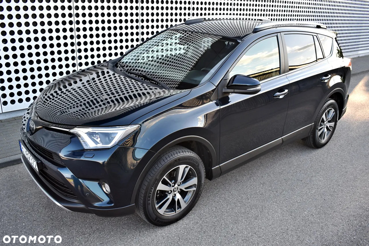 Toyota RAV4 - 9