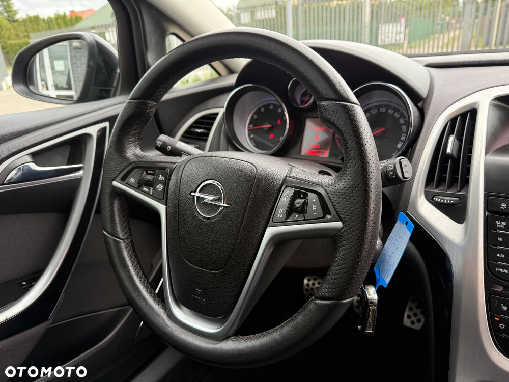 Opel Astra 1.6 Turbo Edition - 20