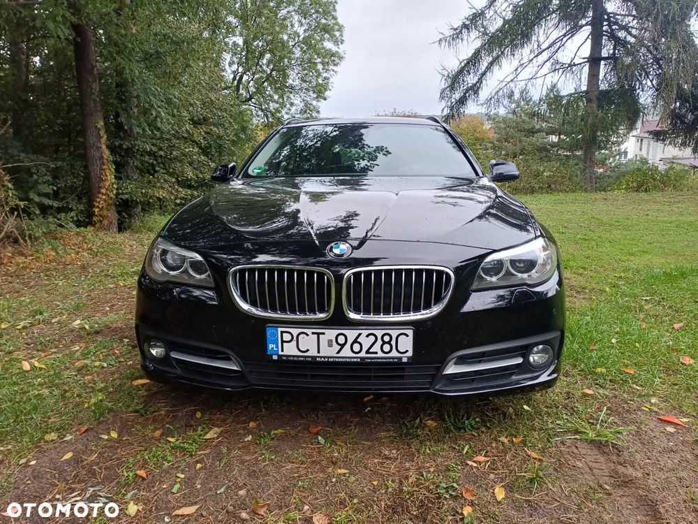 BMW Seria 5 525d Touring Sport-Aut - 2