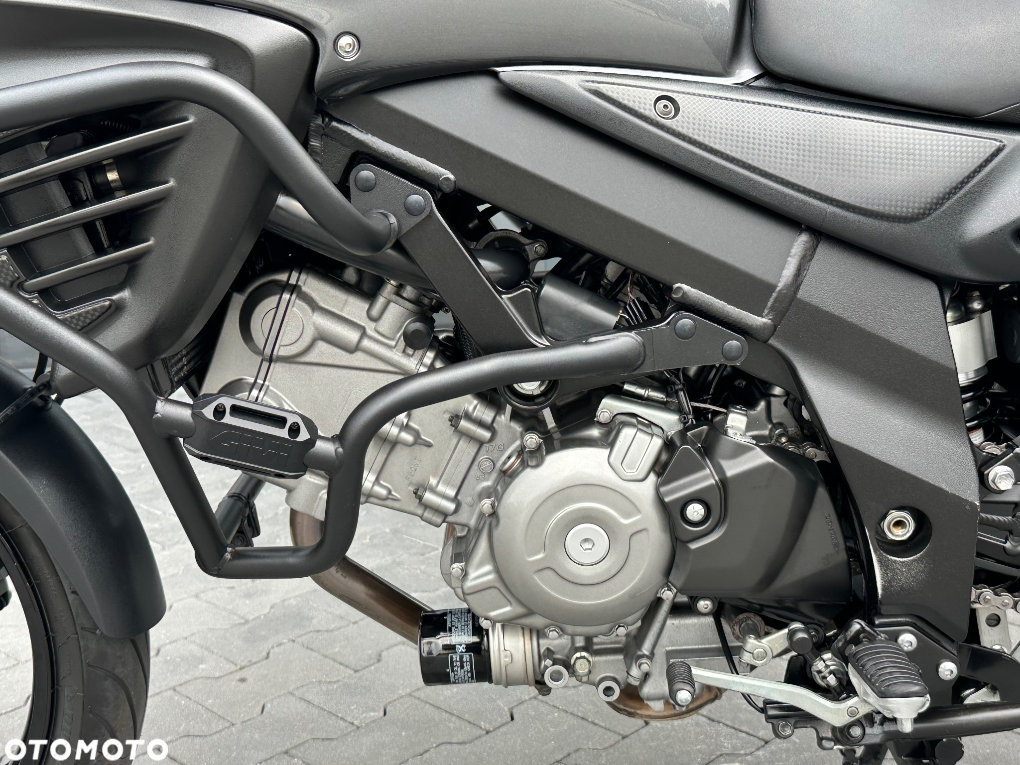Suzuki V-STROM - 34