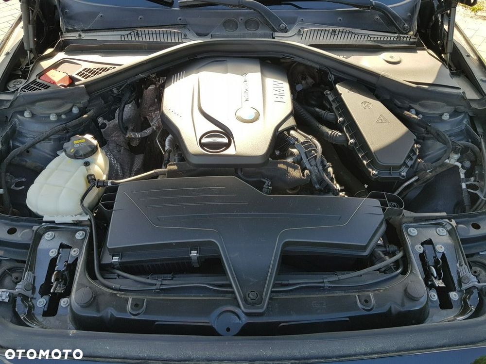 BMW Seria 1 118d Sport Line - 9
