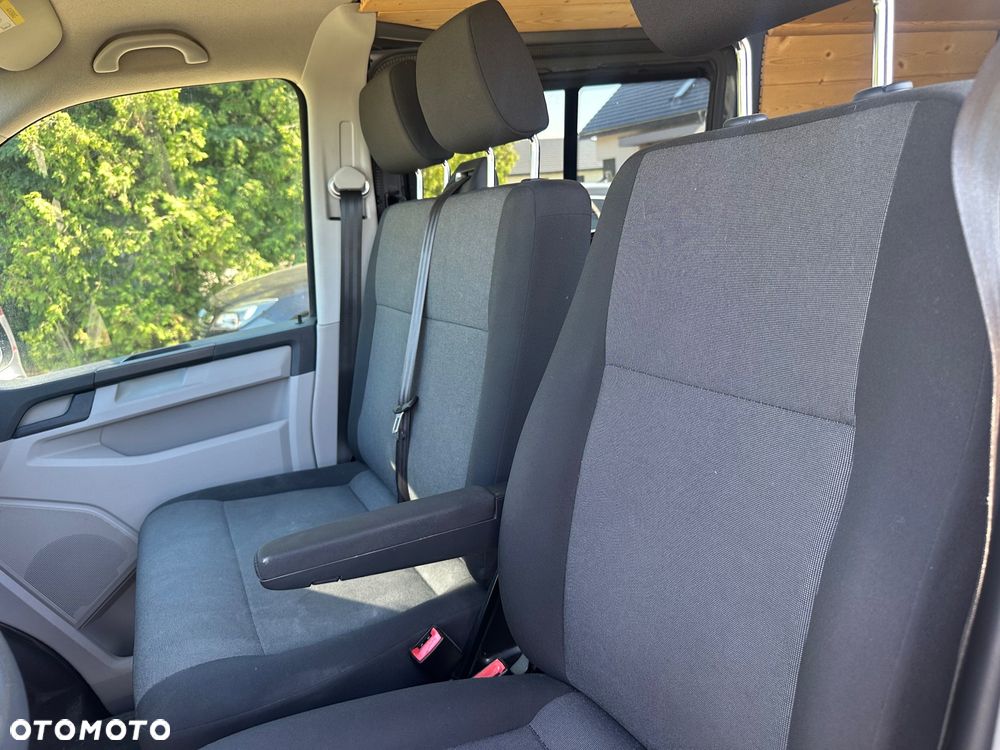 Volkswagen Transporter - 18
