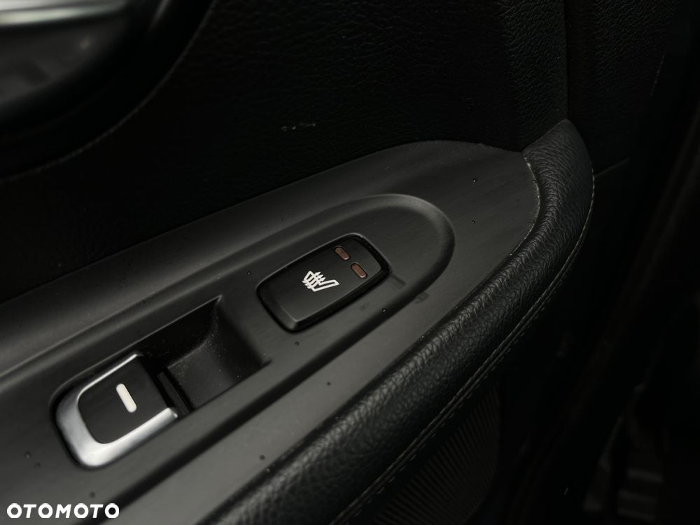 Kia Carens 1.6 GDI M - 21