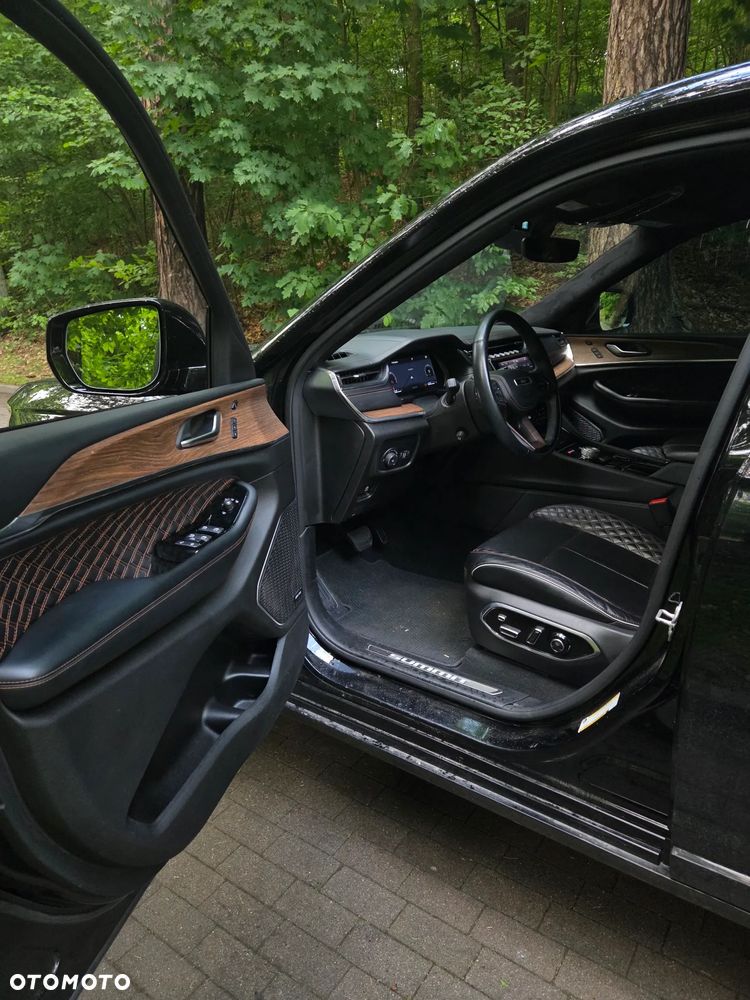 Jeep Grand Cherokee - 18