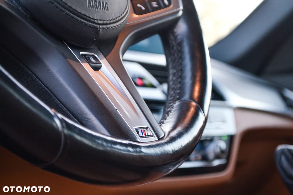 BMW Seria 5 530i xDrive M Sport sport - 17