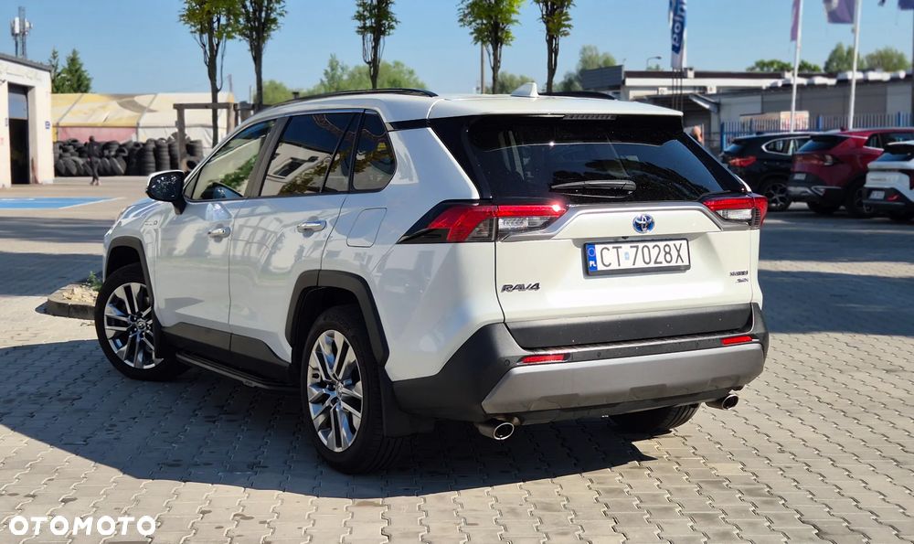 Toyota RAV4 - 3
