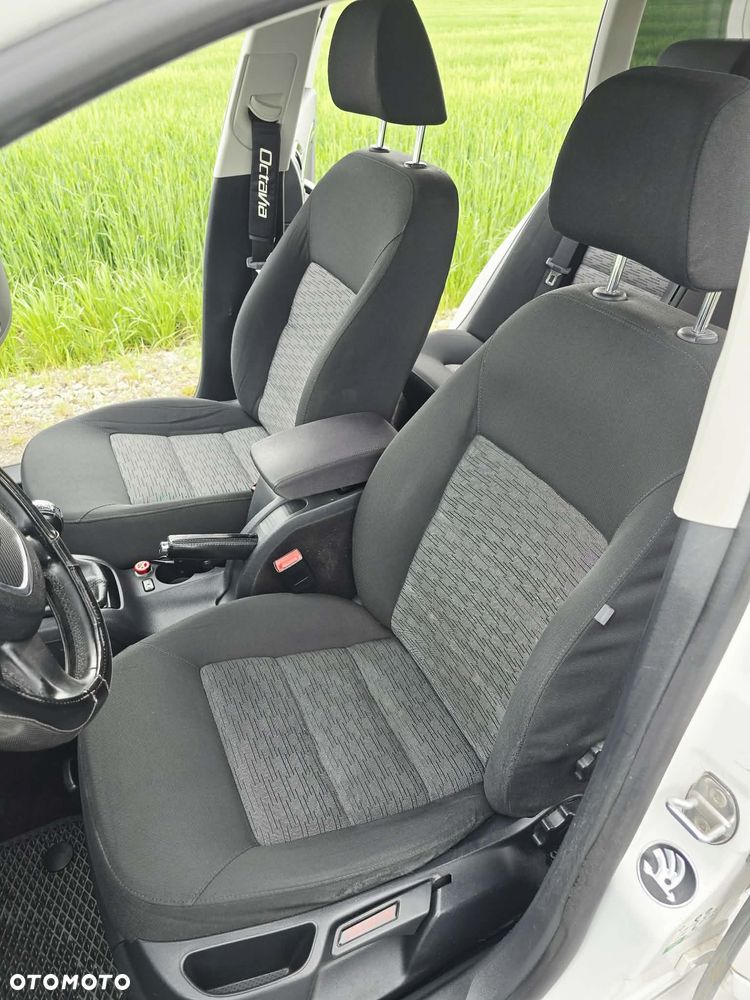 Skoda Octavia 1.6 TDI DPF GreenLine - 17