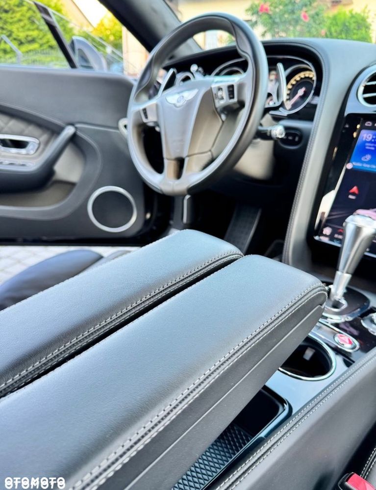 Bentley Continental GT Speed - 24
