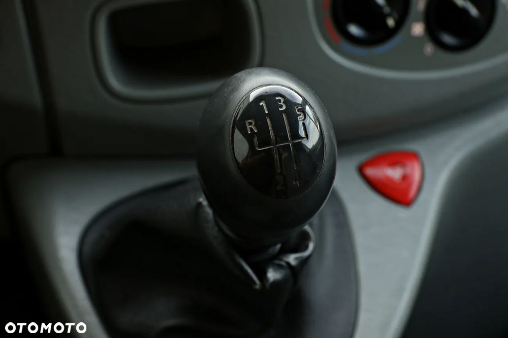 Renault Trafic - 34