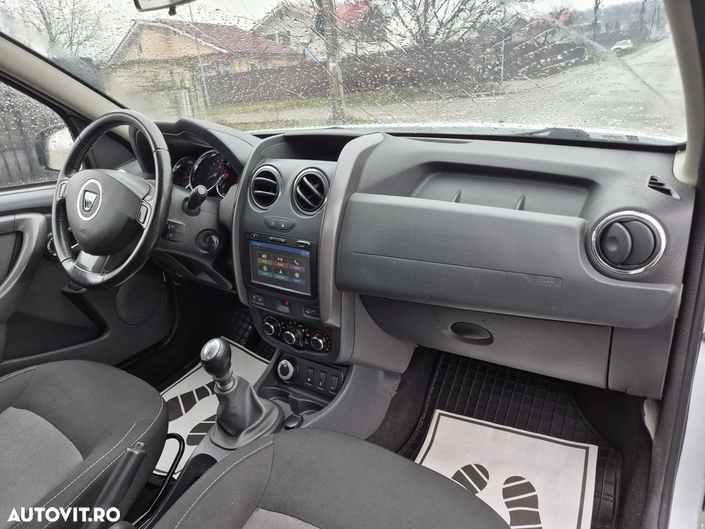Dacia Duster dCi 110 FAP 4x4 Laureate - 10