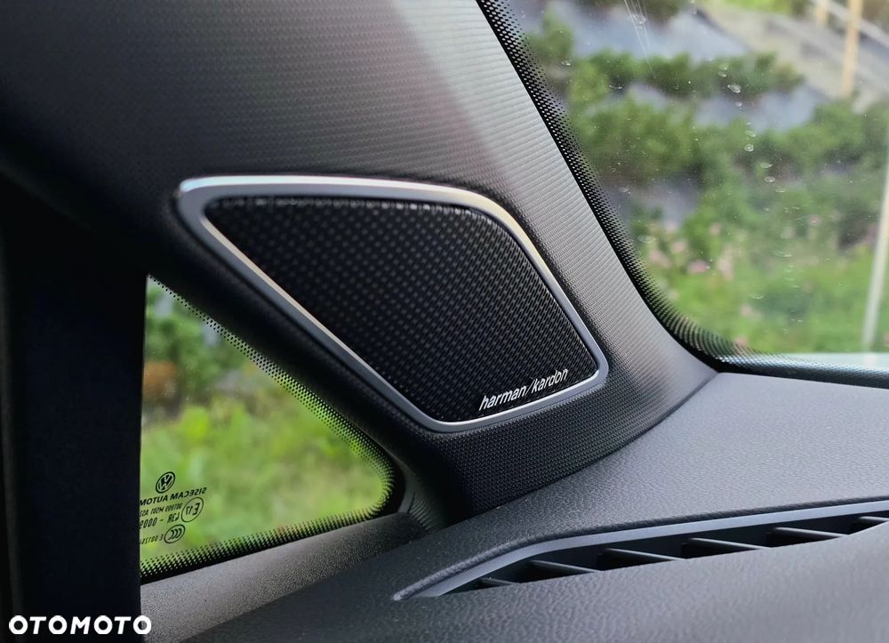 Volkswagen Golf - 23