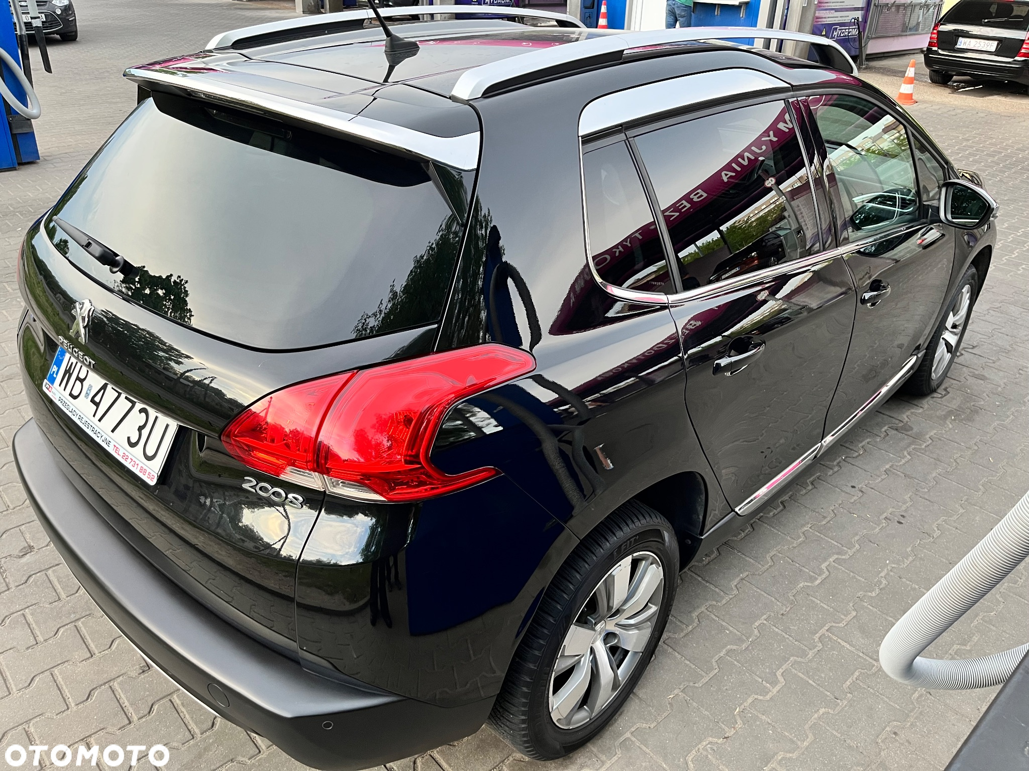 Peugeot 2008 1.6 BlueHDi Style S&S - 9