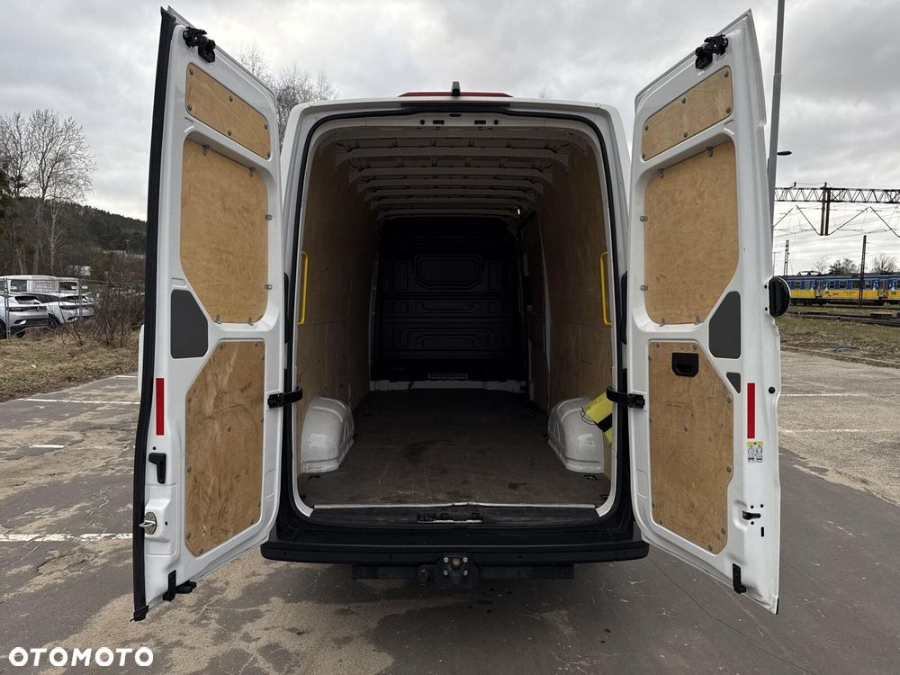 Volkswagen Crafter Furgon 4490 - 34