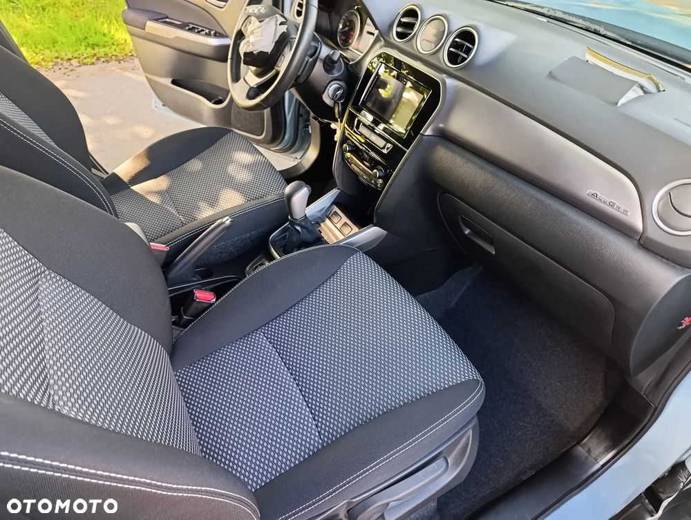Suzuki Vitara 1.0 Boosterjet Allgrip Comfort - 12