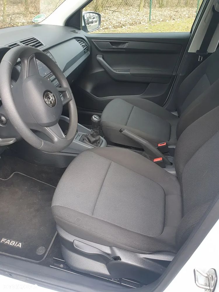 Skoda Fabia 1.0 Active - 9