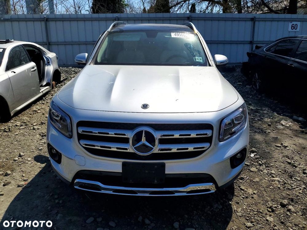 Mercedes-Benz GLB - 2