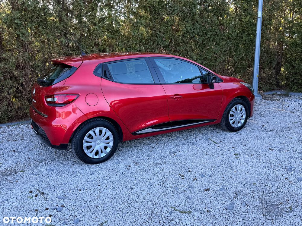 Renault Clio 1.2 16V 75 Expression - 14