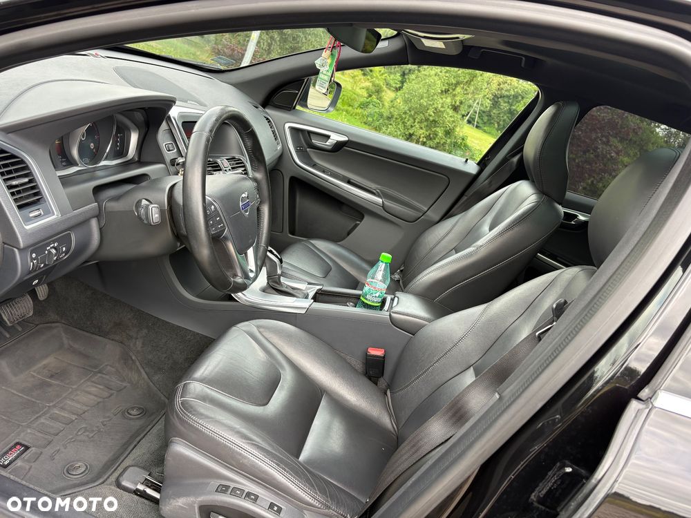 Volvo XC 60 D5 AWD Summum - 10