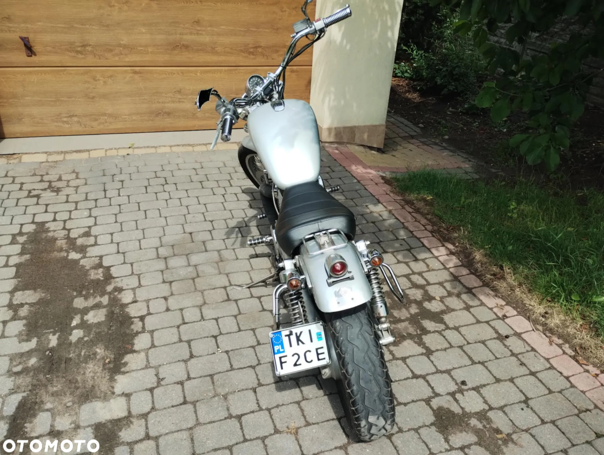 Suzuki Intruder - 5
