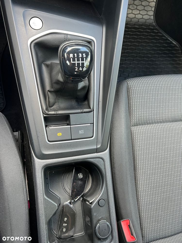 Volkswagen Golf 1.0 TSI Active - 26