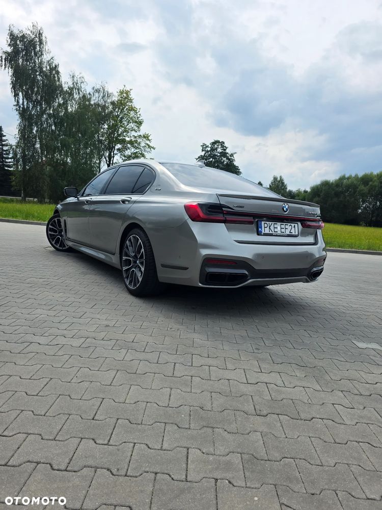 BMW Seria 7 M760Li xDrive - 9