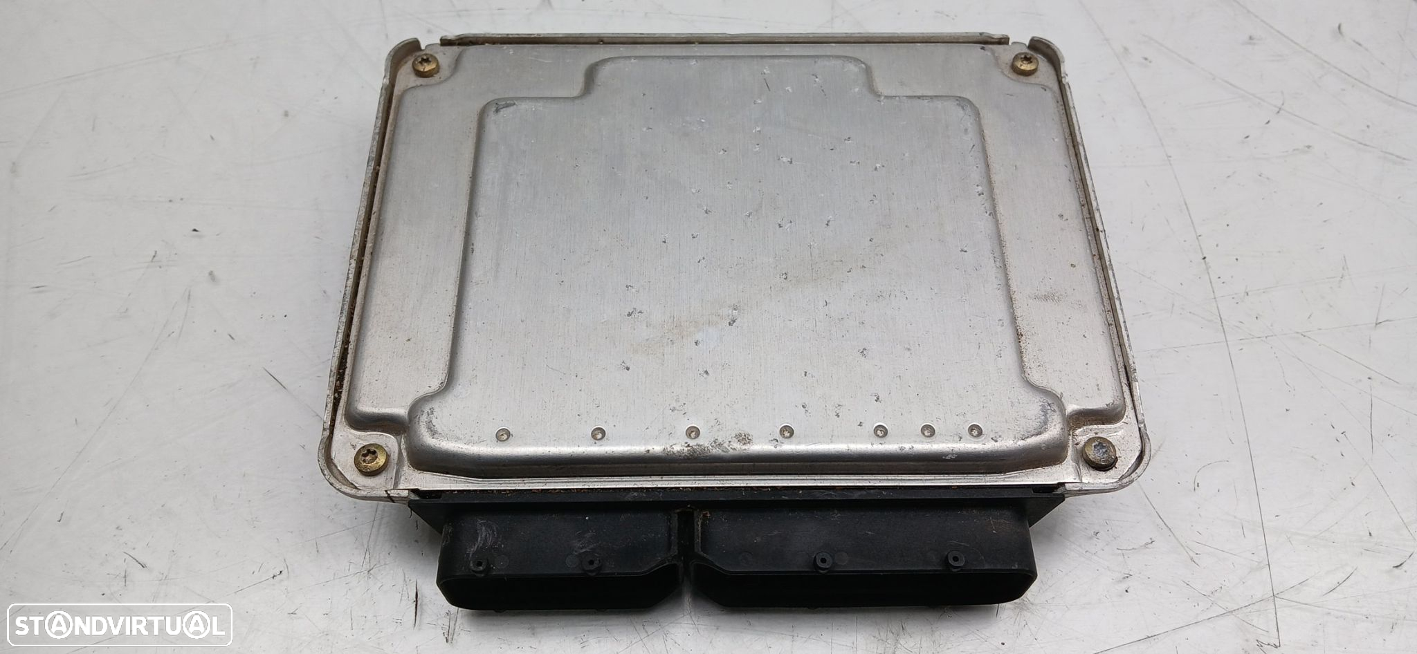 Centralina motor / ECU AUDI A6 Avant (4B5, C5) - 2