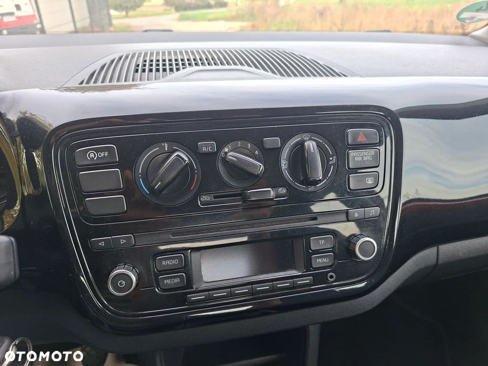 Volkswagen up! - 16
