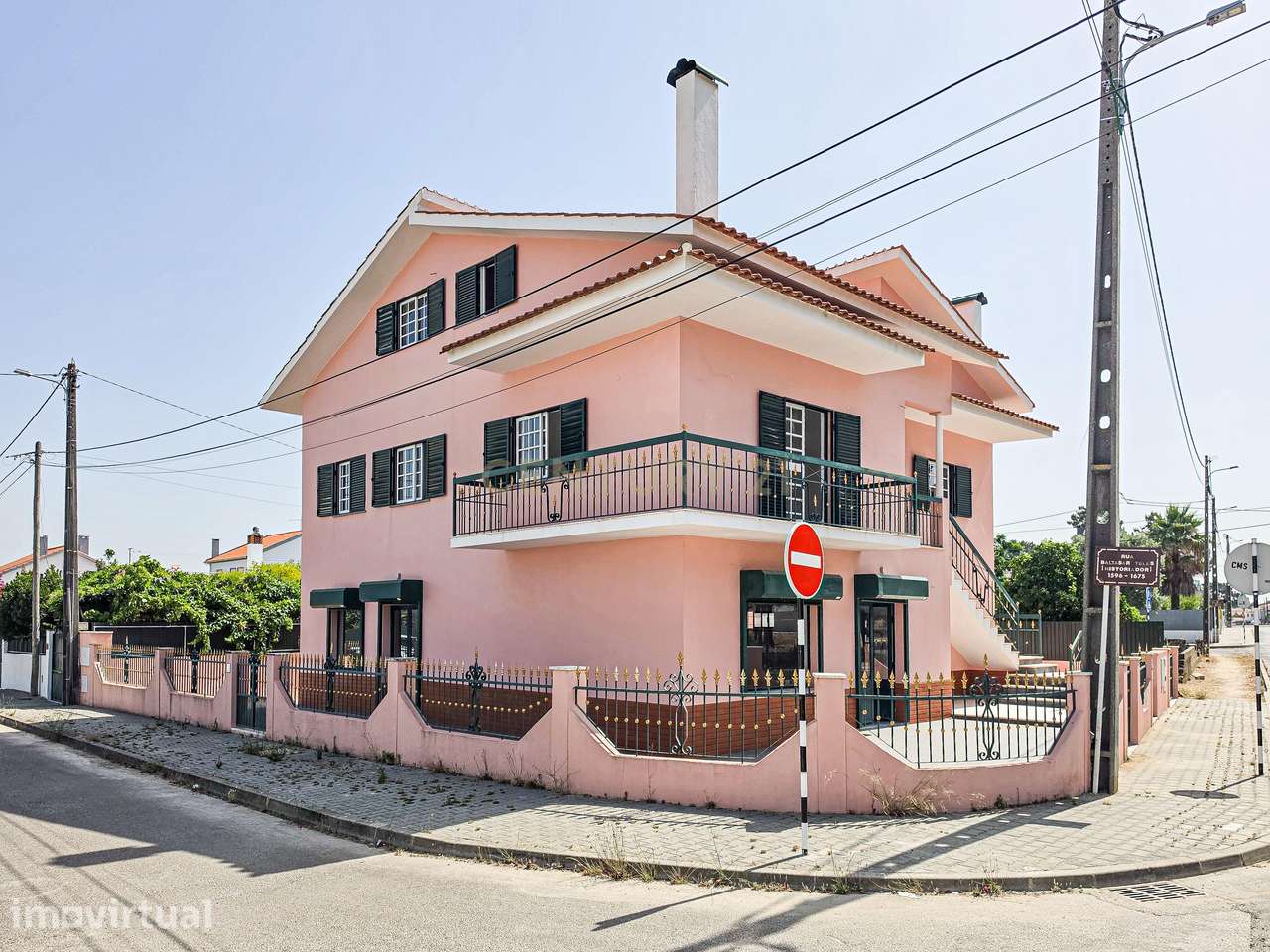 Moradia T3 + Loja em Fernão Ferro, Seixal - Oportunidade Única! - Grande imagem: 2/59