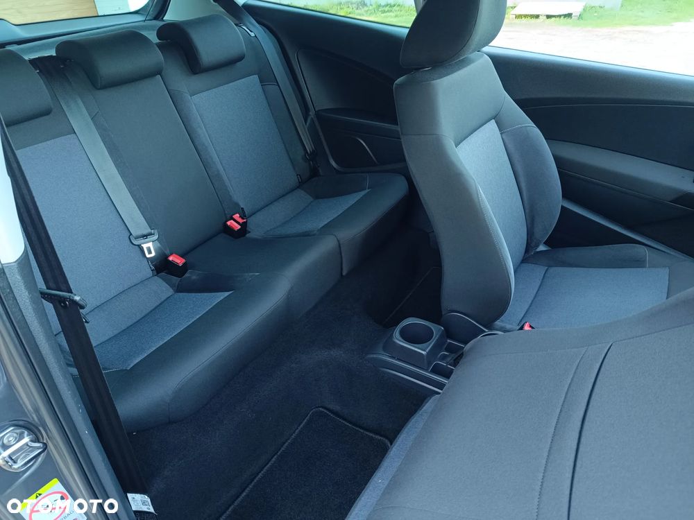 Volkswagen Polo 1.2 Style - 24