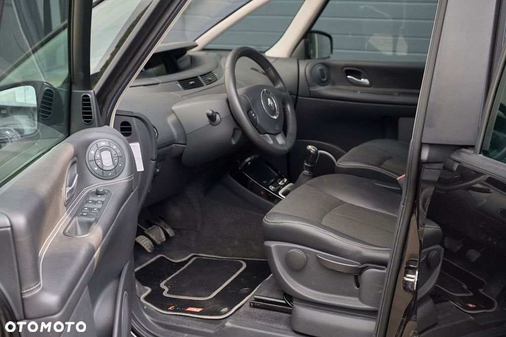 Renault Espace 2.0T Dynamique - 12