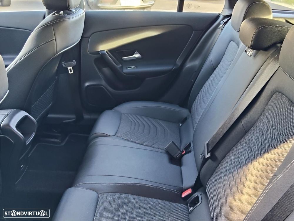 Mercedes-Benz CLA 180 d Shooting Brake Style Plus Aut. - 11