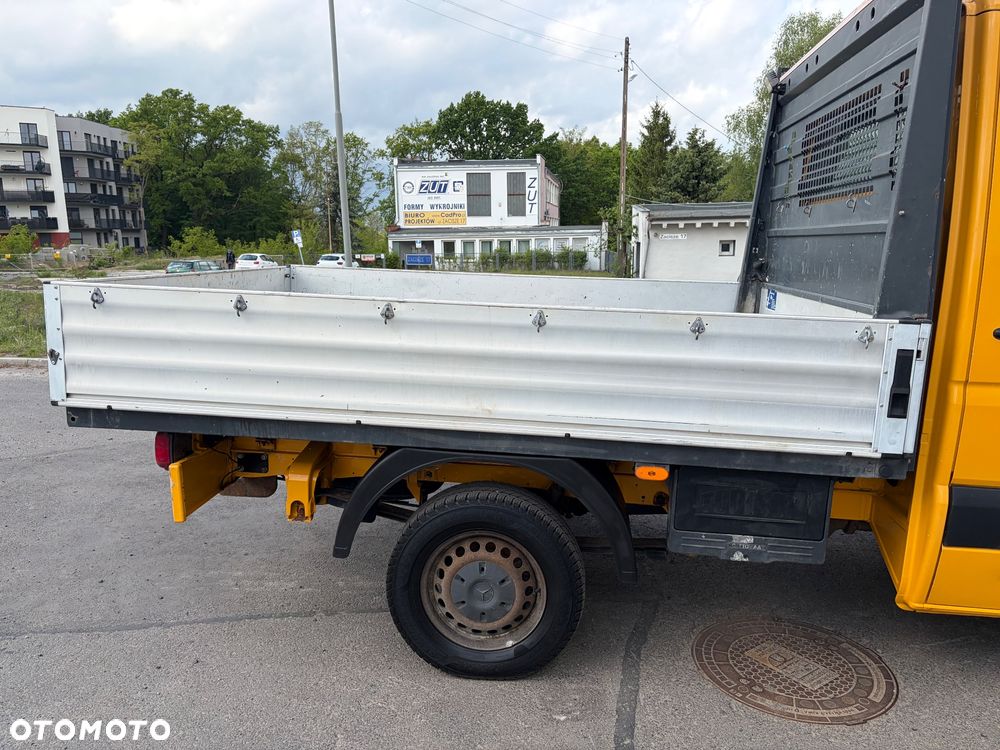 Mercedes-Benz Sprinter - 21