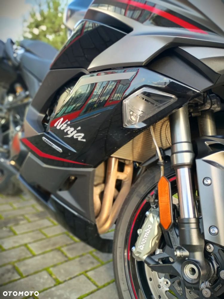 Kawasaki Ninja 1000 SX - 5