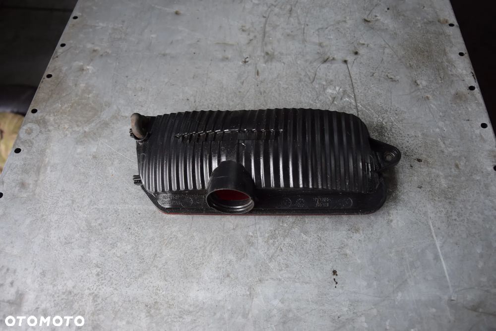 JEEP GRAND CHEROKEE WK LAMPA PRAWA TYŁ - 4