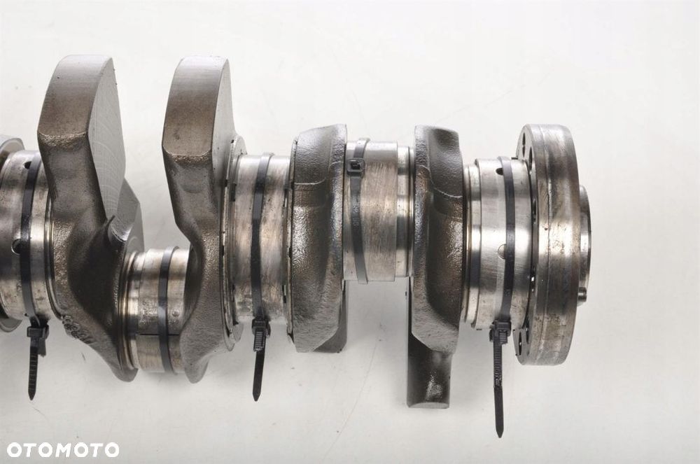 VOLVO C30 S40 II V50 2.0 D3 D5204T5 WAŁ KORBOWY - 3