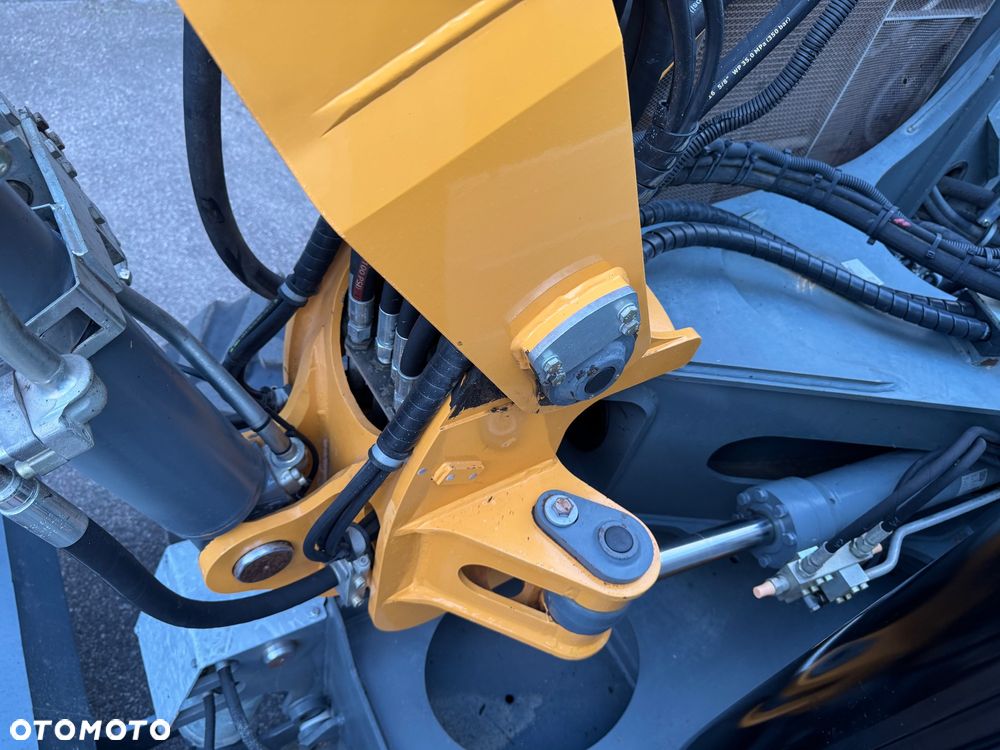 Liebherr A910 Compact Litronic - 9