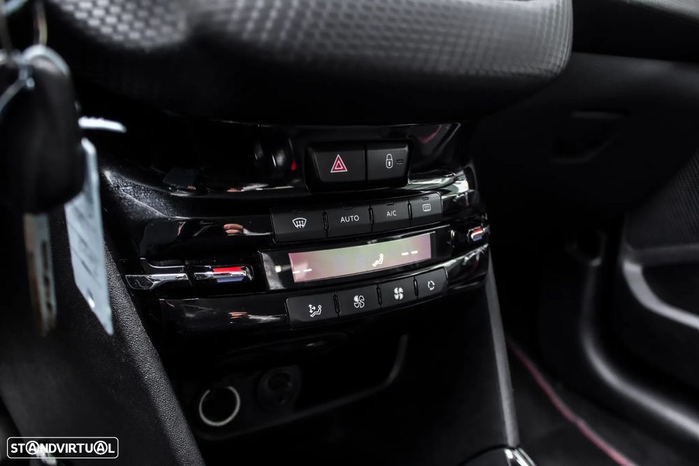 Peugeot 2008 1.2 PureTech GT Line - 20