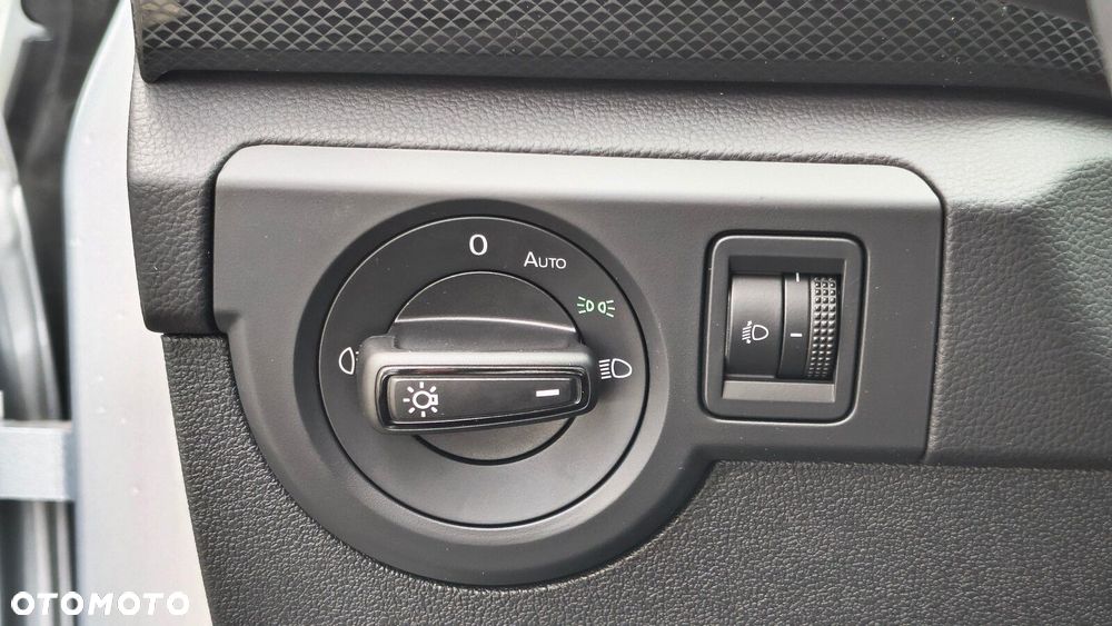 Volkswagen T-Cross - 12