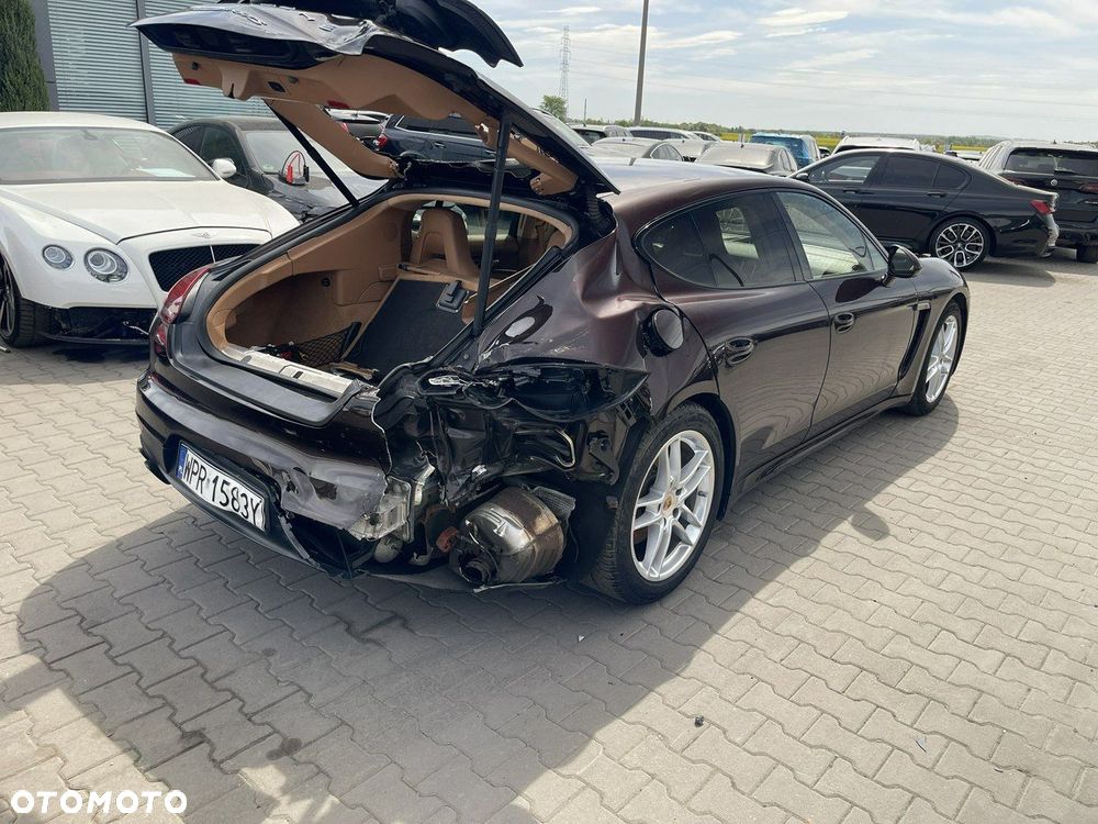 Porsche Panamera GTS PDK - 5