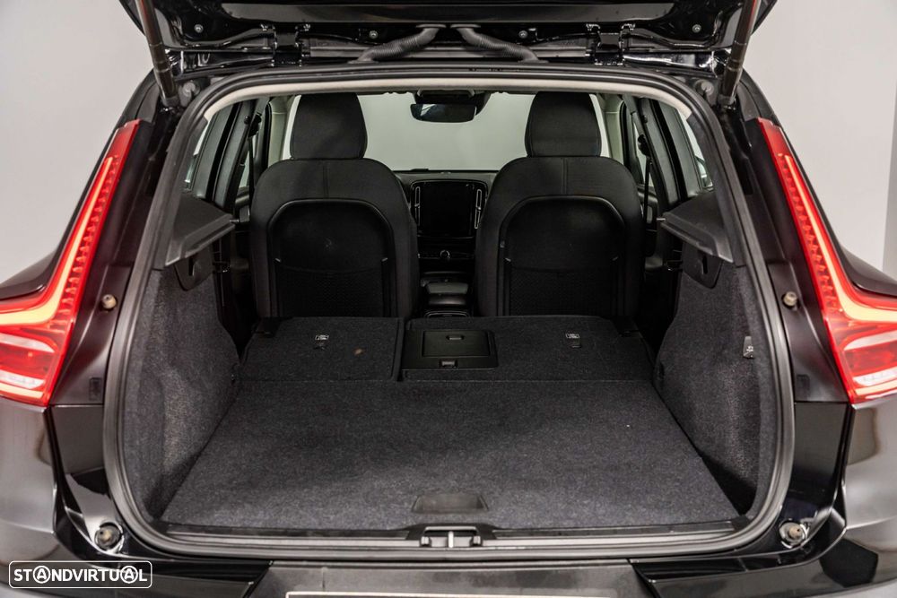 Volvo XC 40 1.5 T4 PHEV Inscription Expression — fotografia 18
