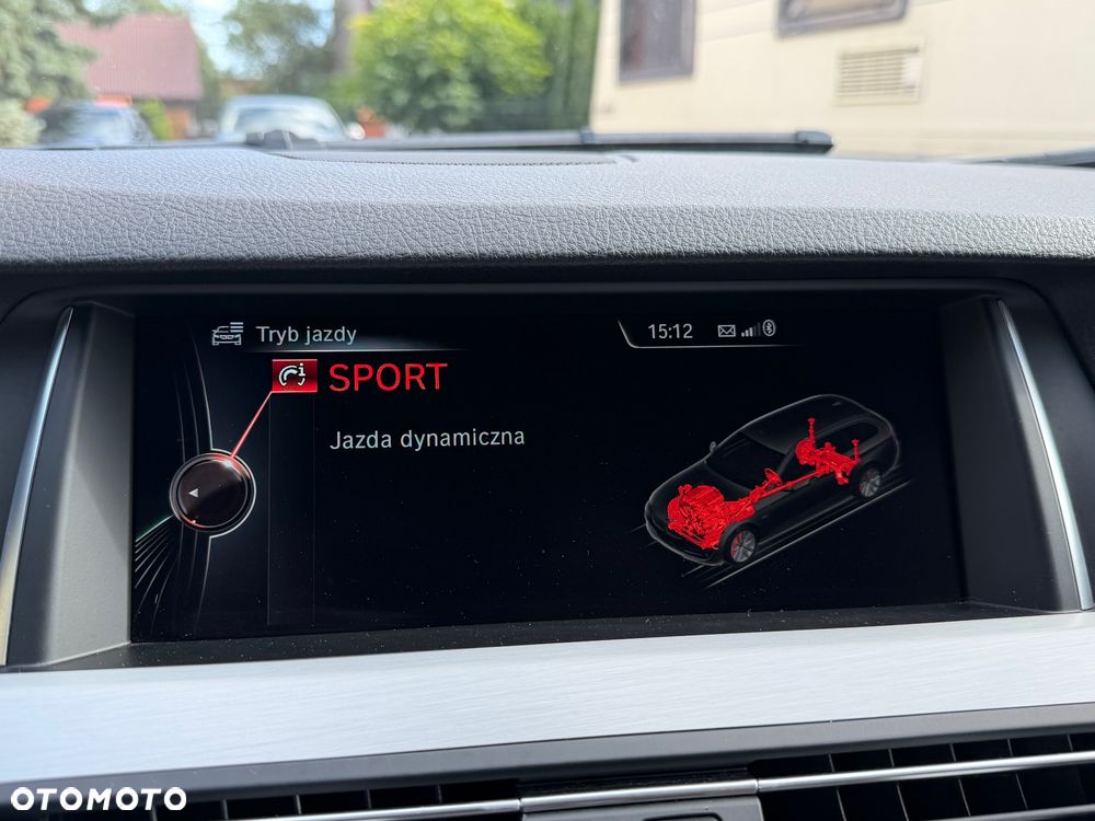 BMW Seria 5 530d xDrive Sport-Aut - 30