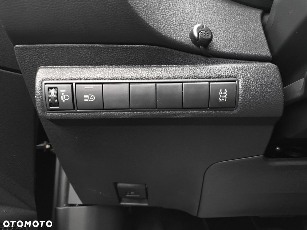 Toyota Corolla - 22