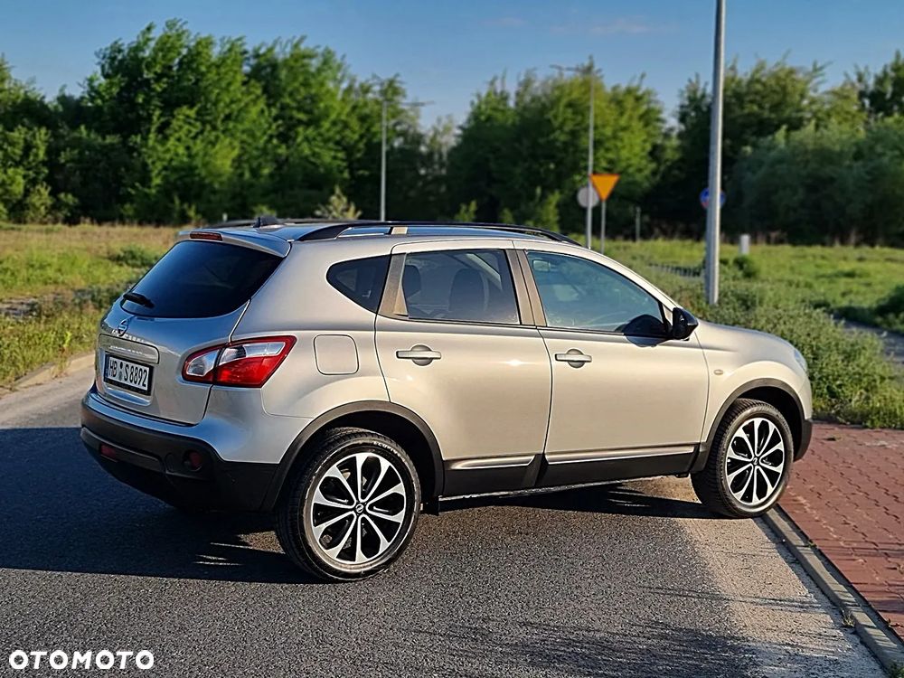 Nissan Qashqai - 13