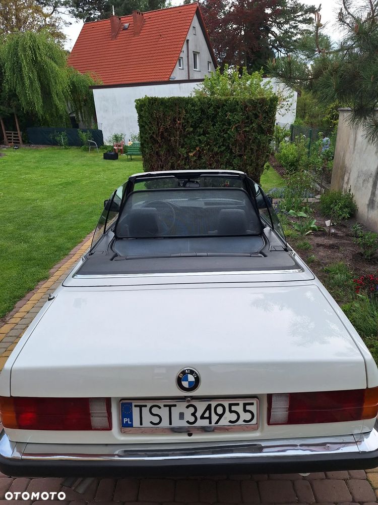 BMW Seria 3 325i - 10