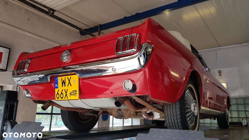 Ford Mustang - 33