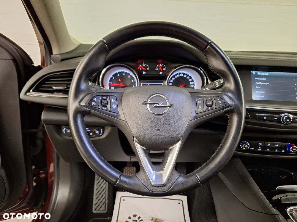 Opel Insignia 1.5 T Exclusive S&S - 30