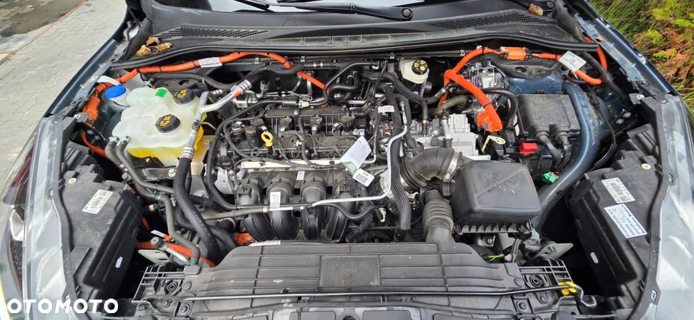 Ford Kuga - 38