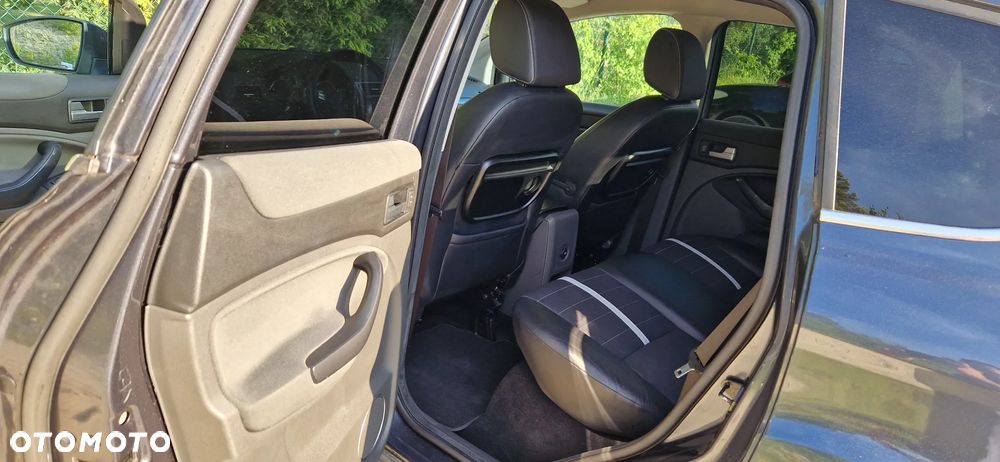 Ford Kuga 2.0 TDCi Titanium - 31