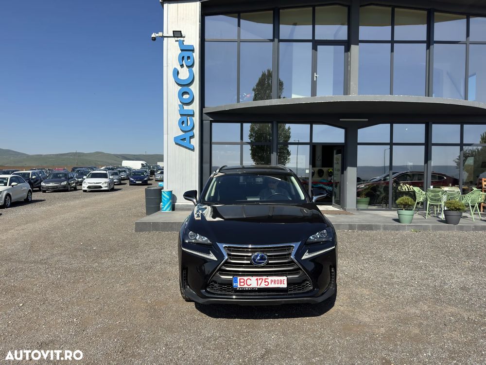 Lexus Seria NX 300h - 3
