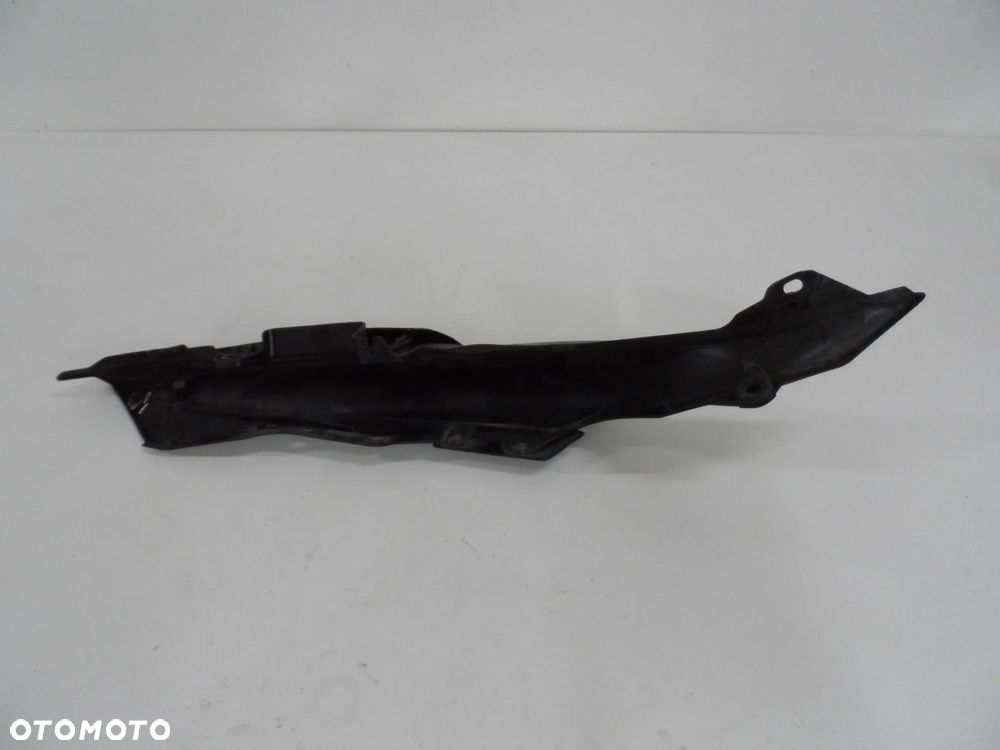 Yamaha MT07 osłona plastikowa boczek pod fotel P L - 5